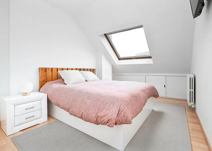 Lägenhet Precioso Atico Con Vistas L Wifi L P L Trastero