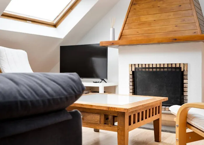 Lägenhet Precioso Atico Con Vistas L Wifi L P L Trastero